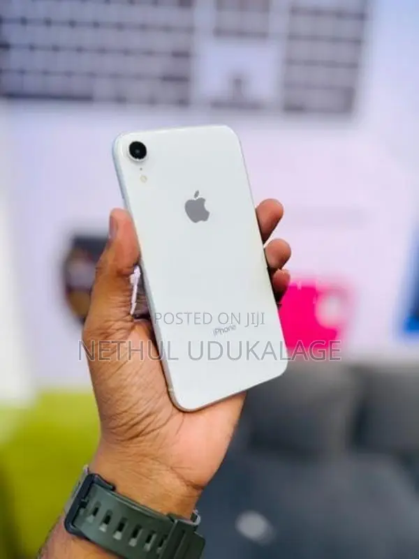 Apple iPhone XR 128GB (Used)