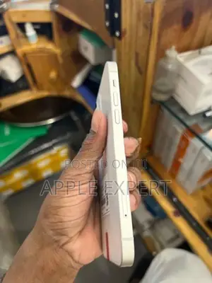 Apple iPhone 12 (Used)