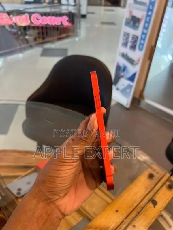Apple iPhone 12 (Used)