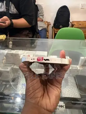 Apple iPhone 12 (Used)
