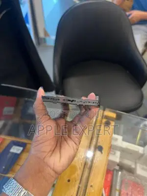 Apple iPhone 12 (Used)