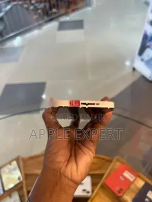 Apple iPhone 12 (Used)