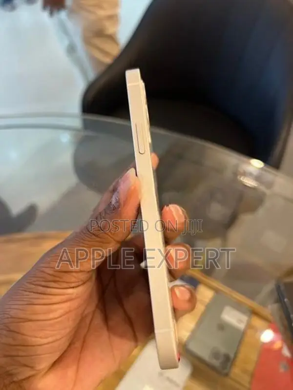 Apple iPhone 12 (Used)