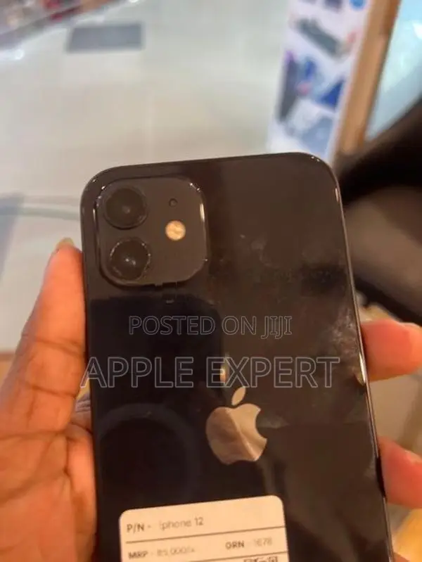 Apple iPhone 12 (Used)