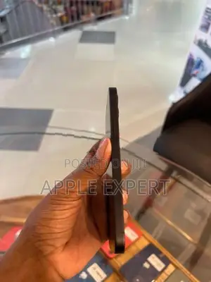 Apple iPhone 12 (Used)