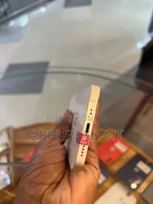 Apple iPhone 12 (Used)
