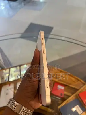 Apple iPhone 12 (Used)