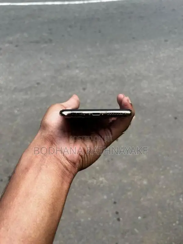 Apple iPhone XS Max 256GB (Used)