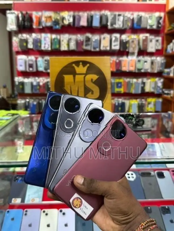 Vivo V50 12/512GB (Used)