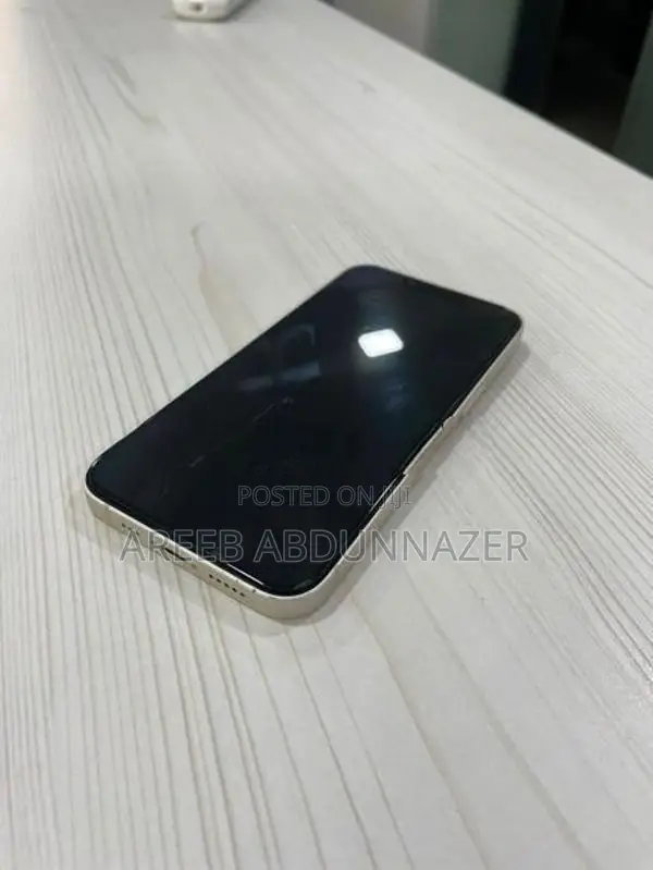 Apple iPhone 13 (Used)