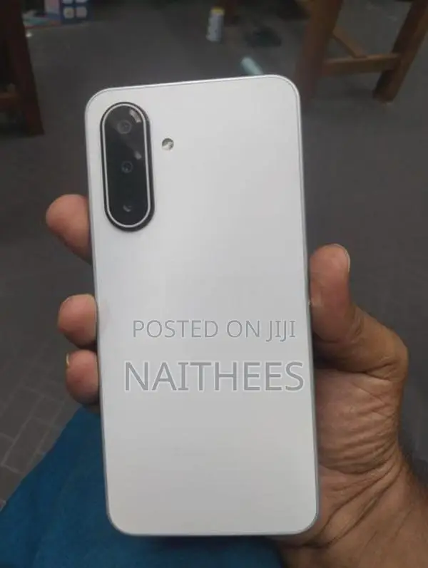 Samsung Galaxy M17 (Used)