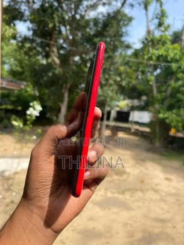 Samsung Galaxy A10 32GB (Used)