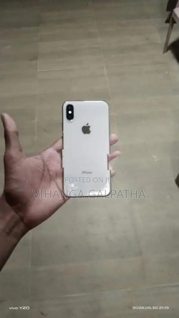 Apple iPhone XS (Used)