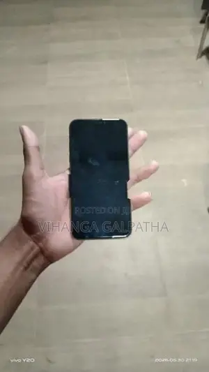 Apple iPhone XS (Used)