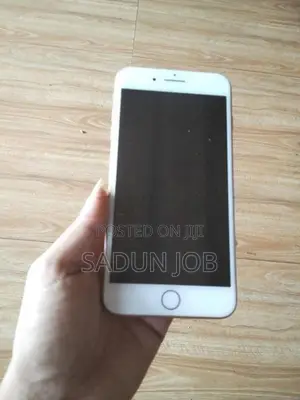 Apple iPhone 8 Plus (Used)