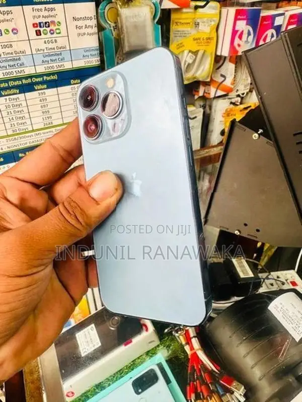 Apple iPhone 13 Pro (Used)