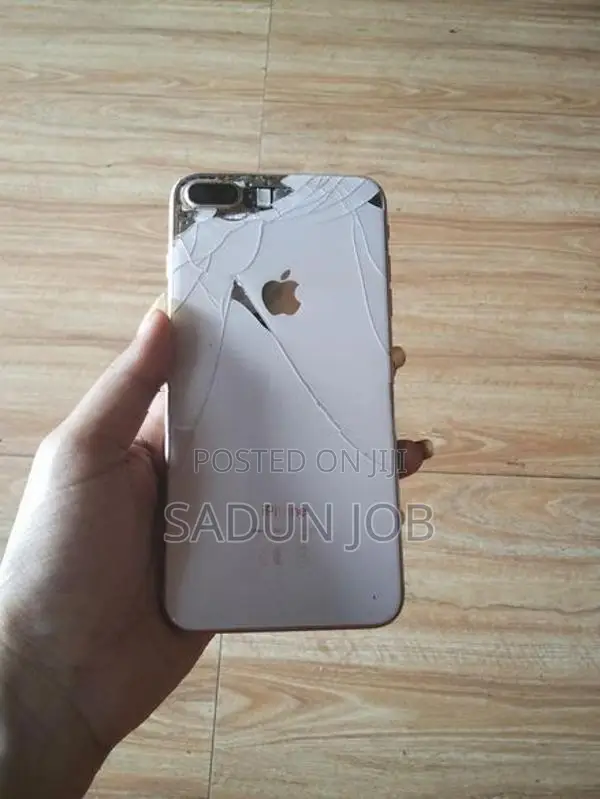 Apple iPhone 8 Plus (Used)