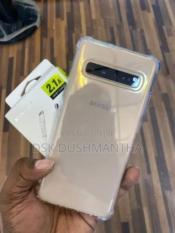 Samsung Galaxy S10 (Used)