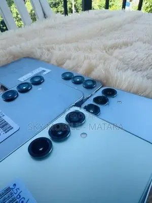 Samsung Galaxy S25 12GB/256GB (Used)