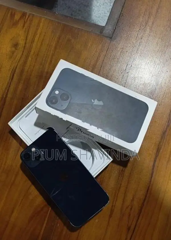 Apple iPhone 13 (Used)