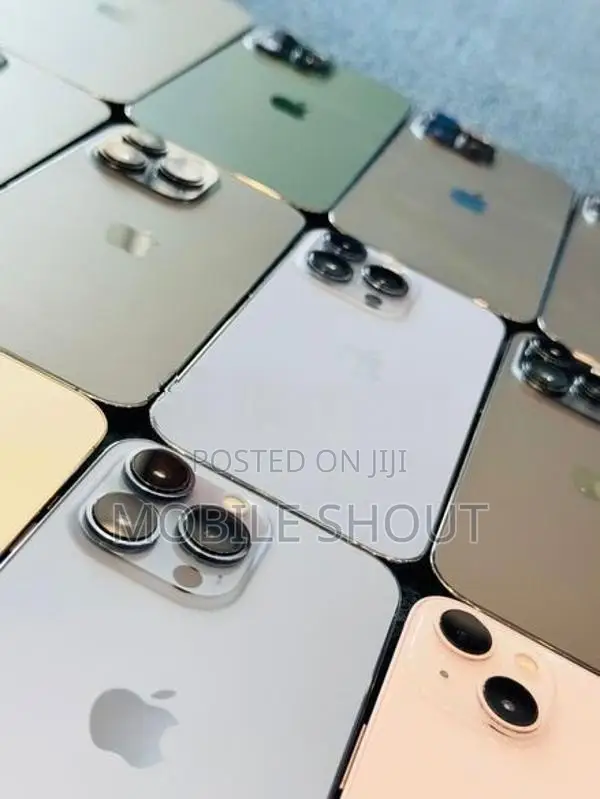 Apple iPhone 13 (Used)