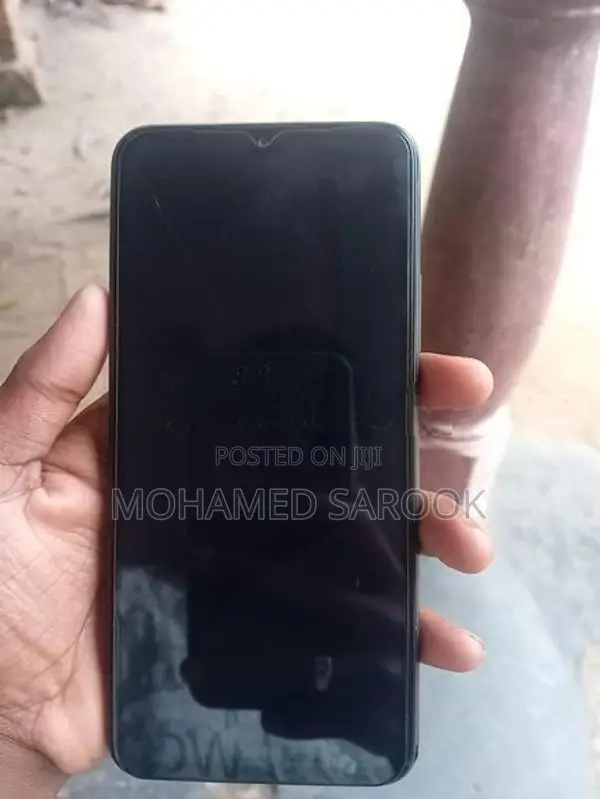 Realme 8 (Used)
