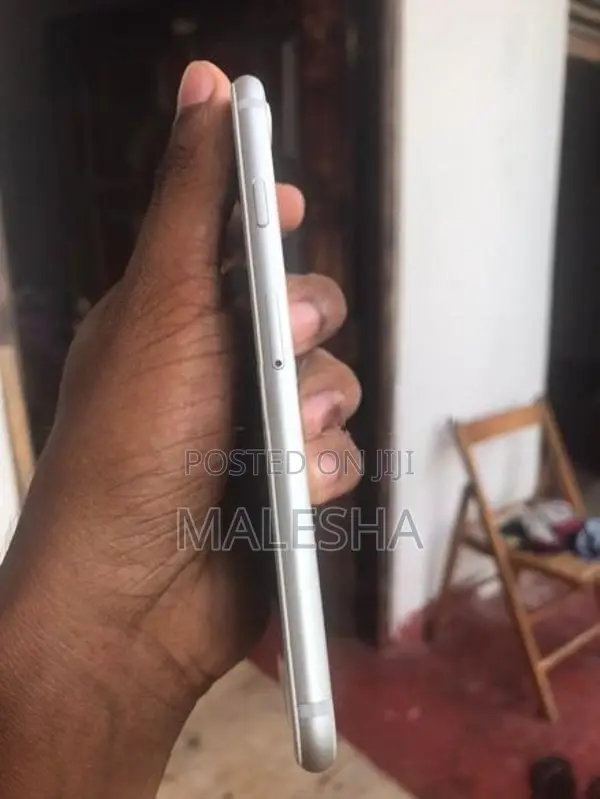 Apple iPhone 7 (Used)