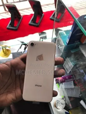 Apple iPhone 8 64GB (Used)