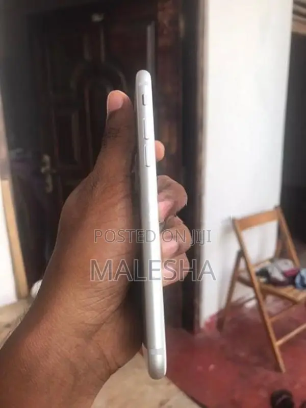 Apple iPhone 7 (Used)