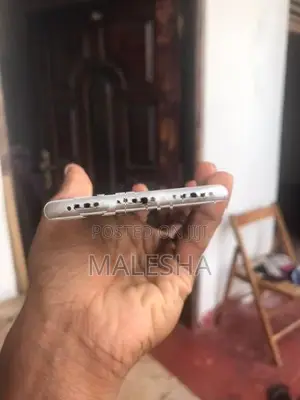 Apple iPhone 7 (Used)