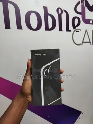 Samsung Galaxy Z Flip 7 12GB 256GB (Brand New)