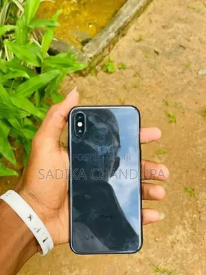Apple iPhone XS (Used)