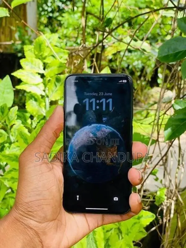Apple iPhone XS (Used)