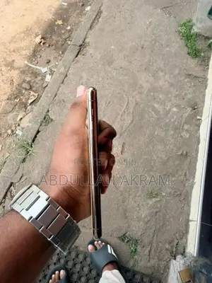 Apple iPhone 11 Pro 256GB (Used)