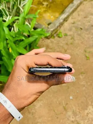 Apple iPhone XS (Used)