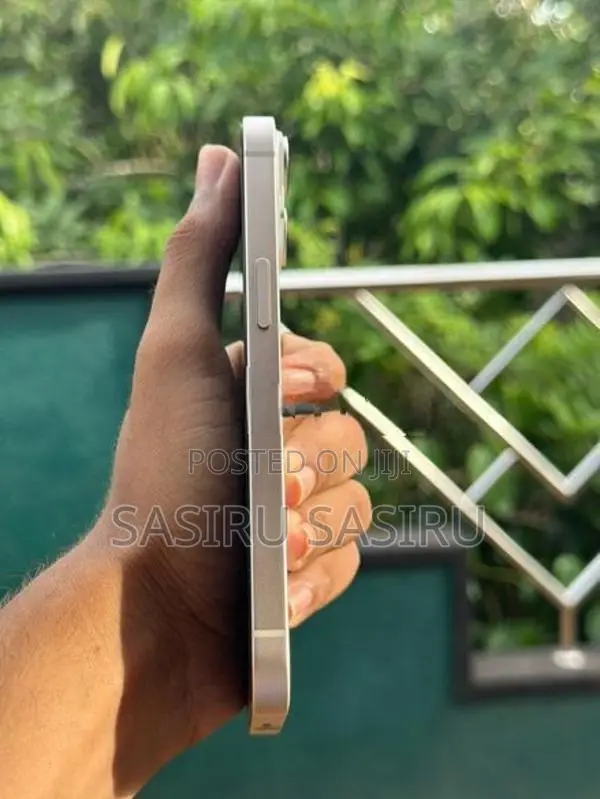 Apple iPhone 14 (Used)