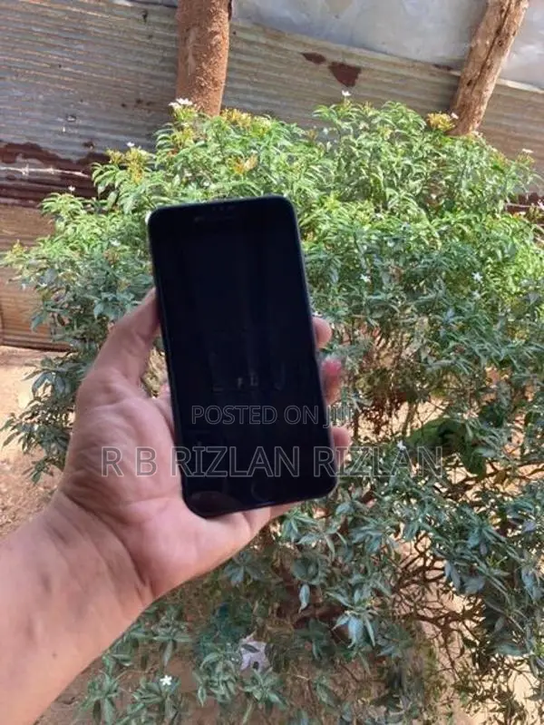 Apple iPhone 7 Plus 128GB (Used)