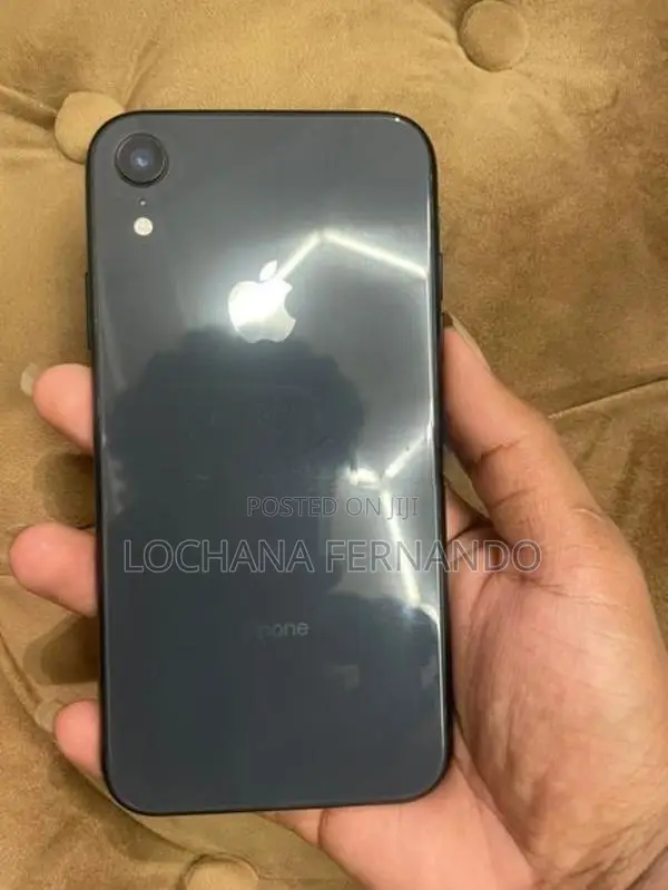 Apple iPhone XR (Used)