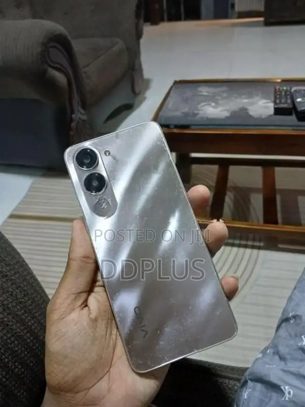 Vivo Y04 (Used)
