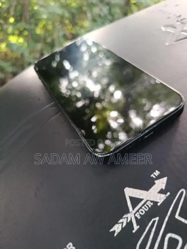Apple iPhone 12 (Used)