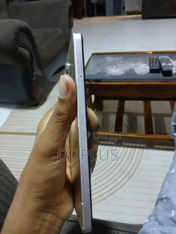Vivo Y04 (Used)