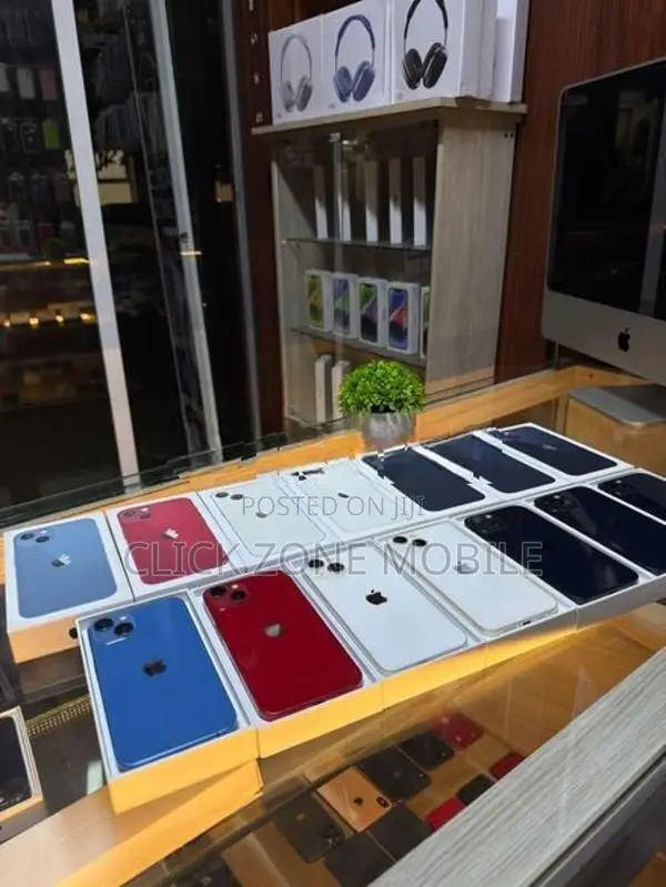 Apple iPhone 13 128GB (Used)