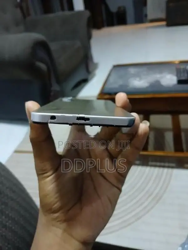 Vivo Y04 (Used)
