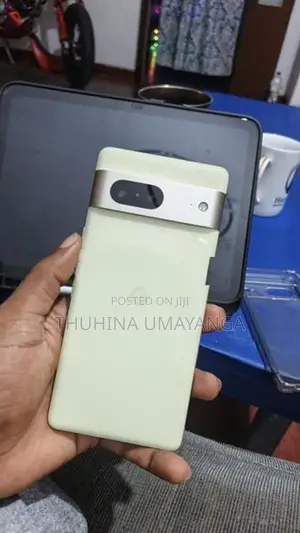 Google Pixel 7 (Used)