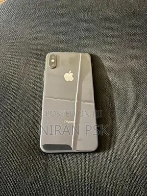 Apple iPhone XS (Used)