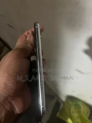 Apple iPhone X (Used)