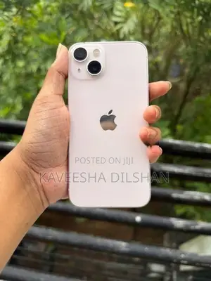 Apple iPhone 13 (Used)