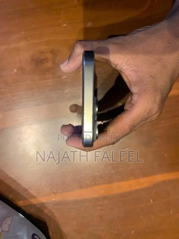 Apple iPhone 15 Pro Max Natural Titanium (Used)