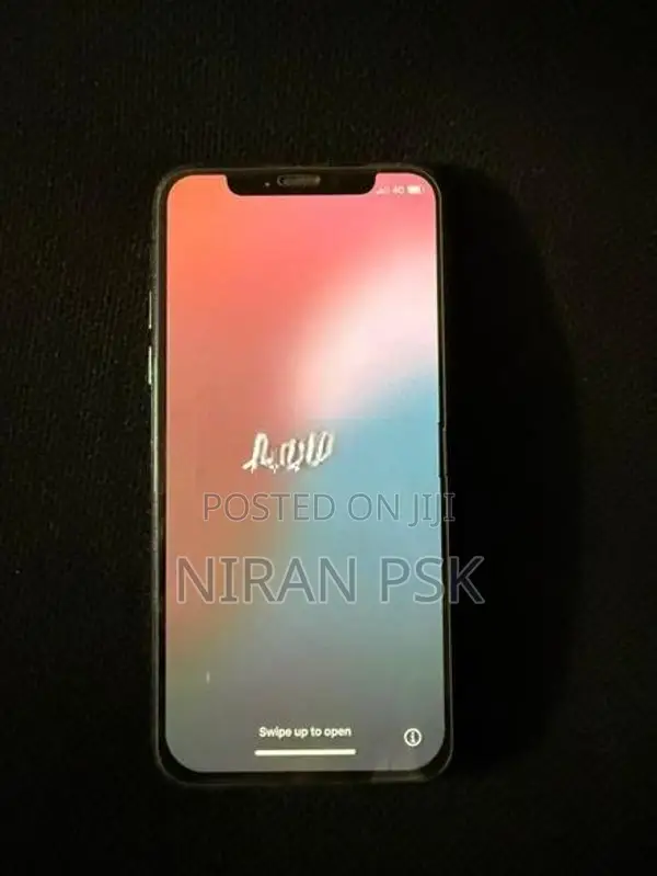 Apple iPhone XS (Used)