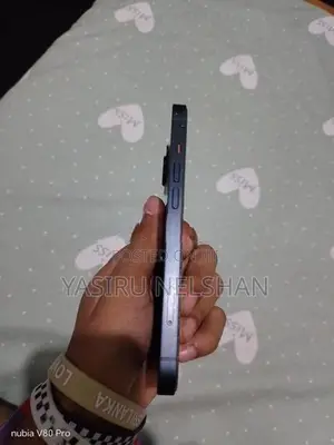 Apple iPhone 13 (Used)